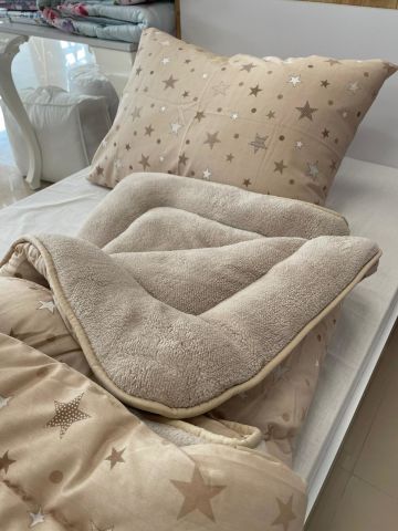 Tekstil Diyarı Tek Kişilik Çift Taraflı Welsoft Yorgan Bej Yıldız