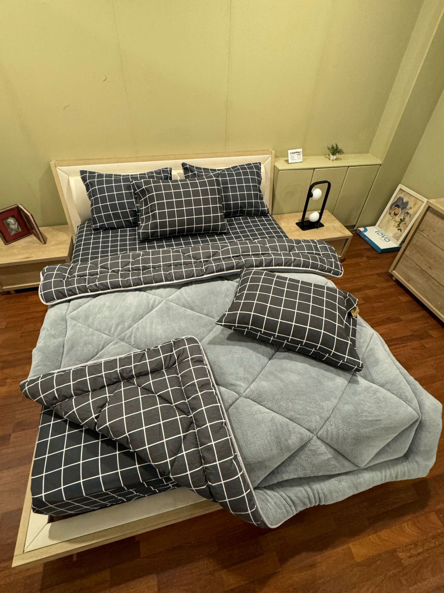 Çift Kişilik Welsoft Pufidik Uyku Seti Antrasit Kare (Lastikli Çarşaflı)