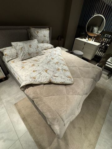 Çift Kişilik Welsoft Pufidik Uyku Seti Bej Kelebek (Lastikli Çarşaflı)