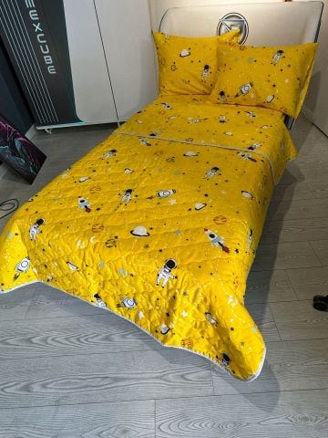 Violacasa Tek Kişilik Yatak Örtüsü Multi Set (Lastikli Çarşaflı) Uzay Sarı