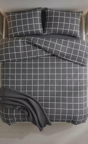 Ünlü Markaların Outlet Çift Kişilik Nevresim Takımı ( Çarşafı Düz) Kare
