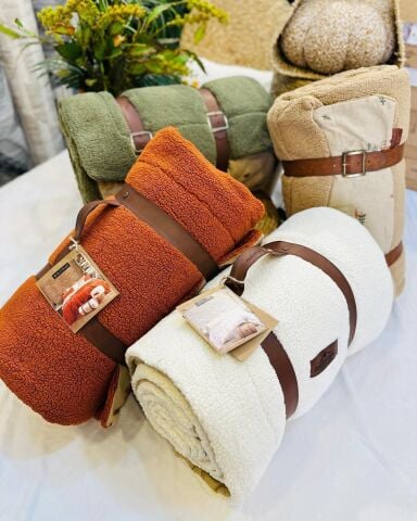 İyi Geceler İstanbul Sherwood Kuzu Tüyü Yatak Örtüsü Cappicuno