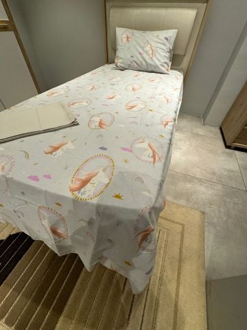 Ünlü Markaların Tek kişilik Nevresim Takımı Unicorn ( outlet )