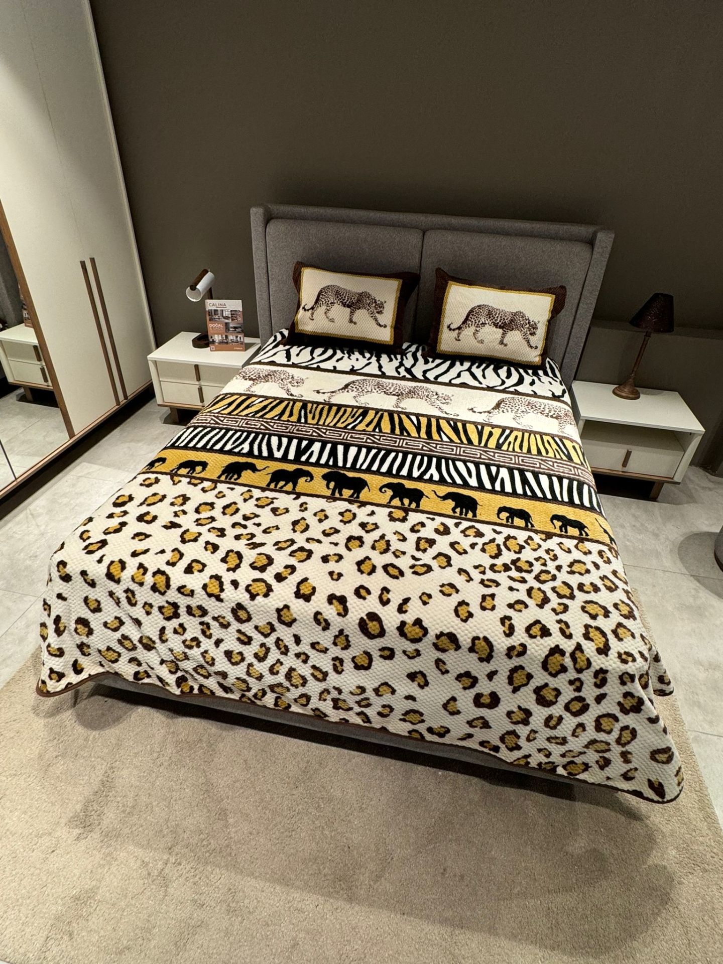 Merinos Relax Çift Kişilik Battaniye Seti Leopar