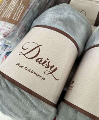 Daisy Tek Kişilik Süper Soft Yumoş Battaniye ( 7 Renk Seçeneği)