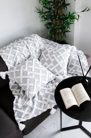BlueMaison Ponponlu Pamuklu Kırlentli Koltuk Şalı Knitty Gri