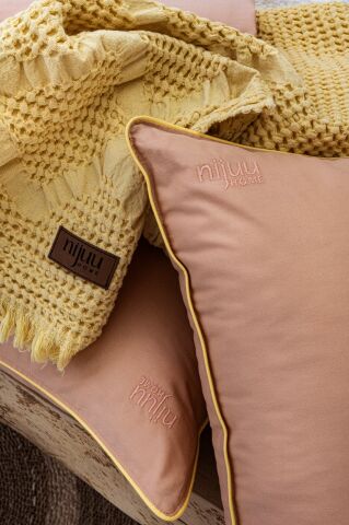 Battal Boy Jakarlı Müslin Yatak Örtüsü Seti Pumila Hardal