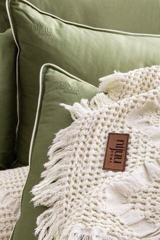 Battal Boy Jakarlı Müslin Yatak Örtüsü Seti Pumila Krem