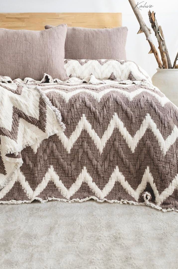 Şaheser Loren Battal Boy Jakarlı 6 kat Müslin Organik Yatak Örtüsü Kahve