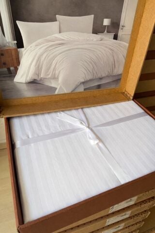 Çizgili Pamuk Saten Nevresim Takımı Çift Kişilik Beyaz