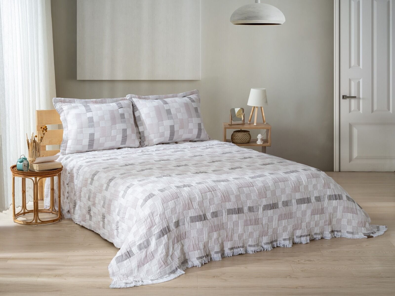 Battal Boy Jakarlı Müslin Yatak Örtüsü Seti Capella Bej