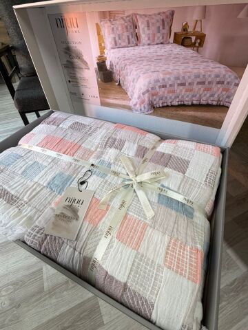 Battal Boy Jakarlı Müslin Yatak Örtüsü Seti Capella Turkuaz