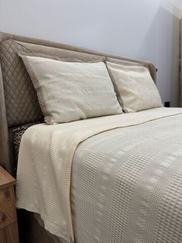 BlueMaison Dantelli Pike Yatak Örtüsü Reyna Cappicuno