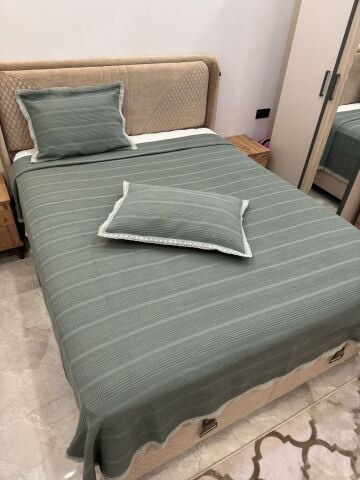 BlueMaison Dantelli Pike Yatak Örtüsü Reyna Haki Yeşil