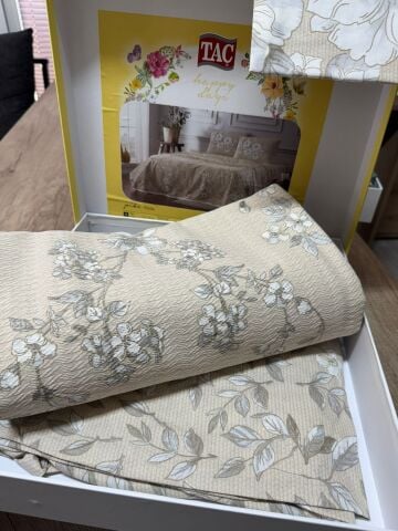 Taç Tek Kişilik Lastikli Çarşaflı Pike Takımı Aleda Bej