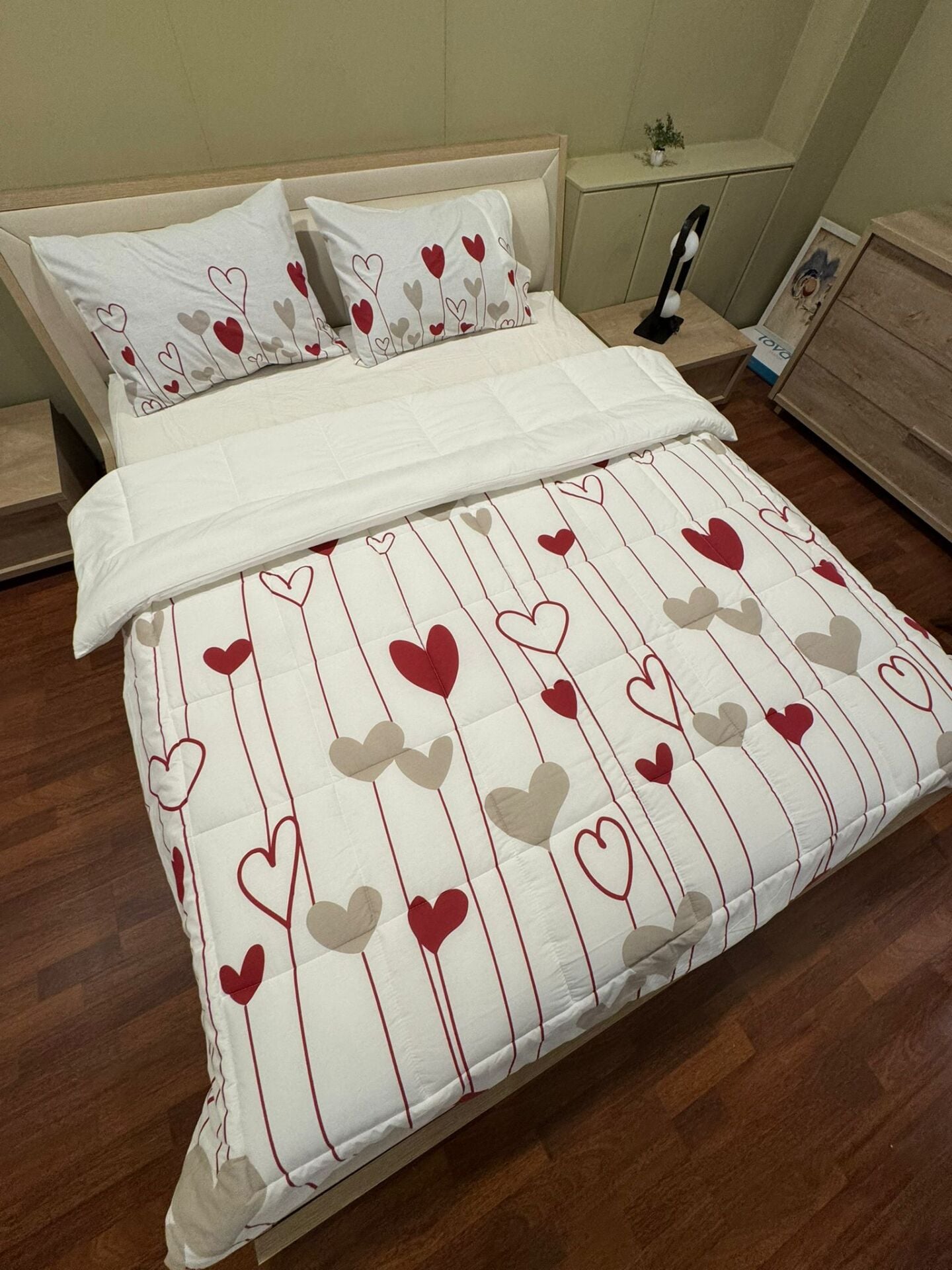 Ünlü Markaların Outlet Lastikli Çarşaflı Uyku Seti Lovers