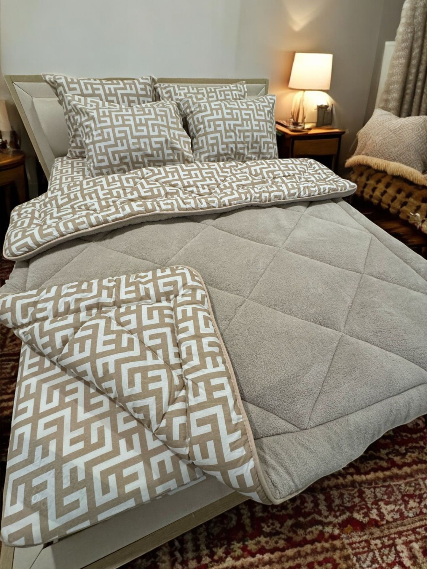 Çift Kişilik Welsoft Pufidik Uyku Seti Bej Labirent (Lastikli Çarşaflı)